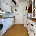 -doris- Marazul Apartment